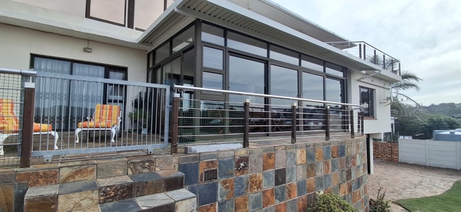 5 Bedroom Property for Sale in Nahoon Beach Eastern Cape